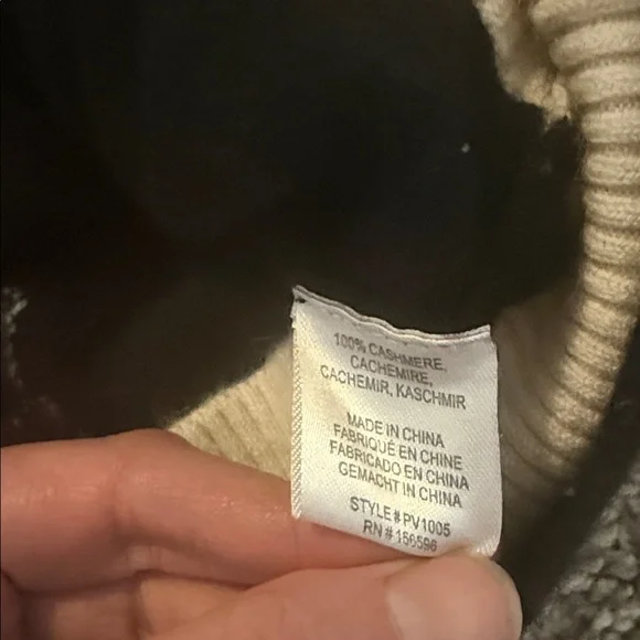 Threads of Privilege 100% Cashmere Black Star Hoodie Sweater EUC - Picture 2 of 4